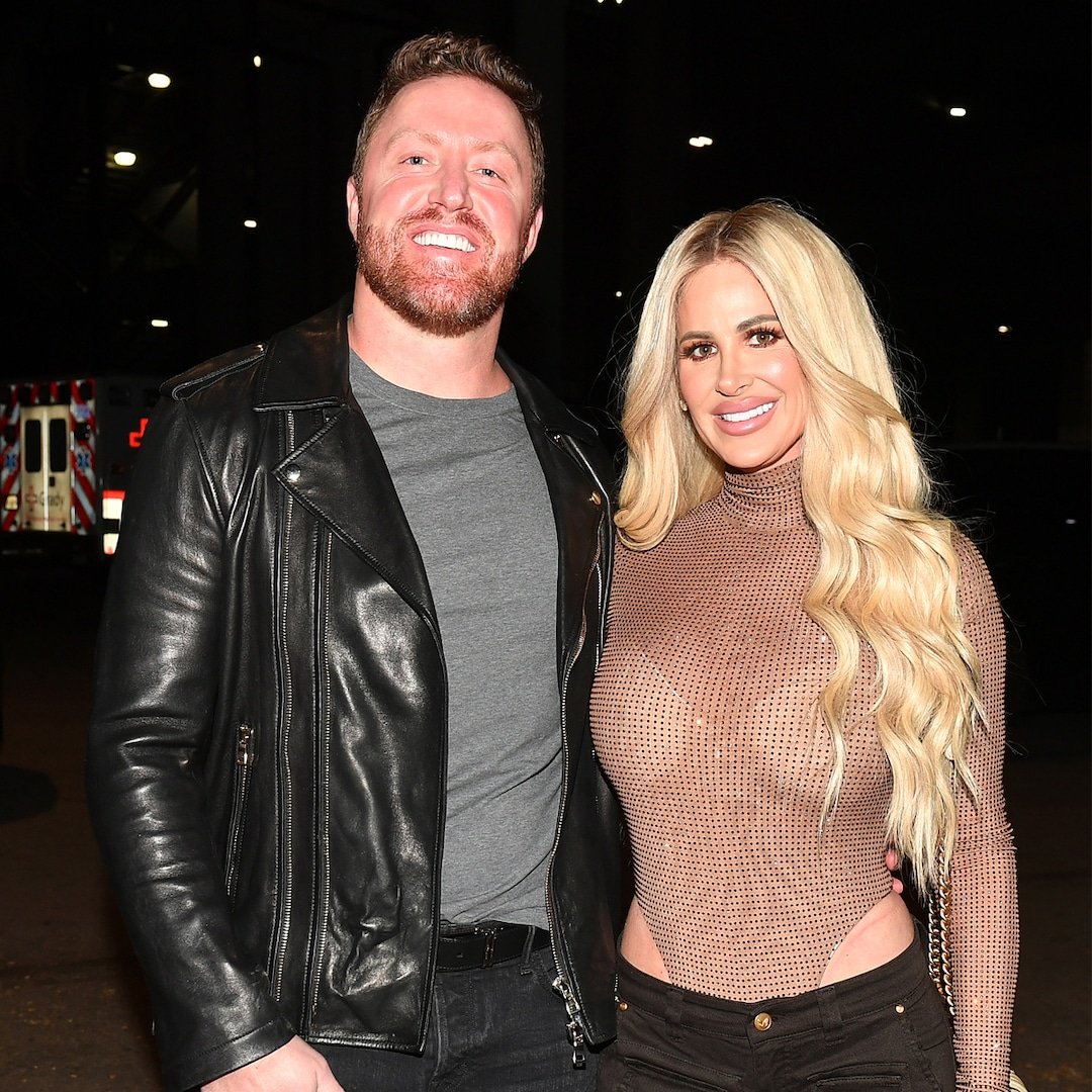 Kim Zolciak Shares Message on Letting Go in 2024 Amid Divorce