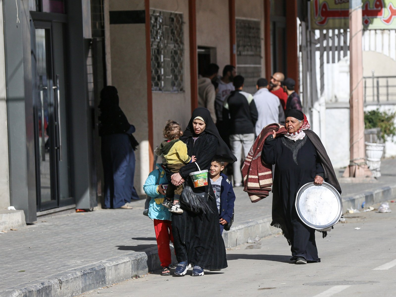 Palestinians flee homes in central Gaza after Israeli evacuation order | Israel Palestine conflict News