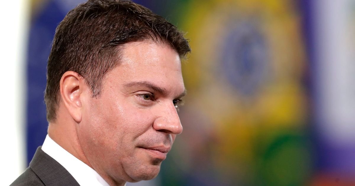 Brazils police investigate Bolsonaros intelligence boss over alleged political spying