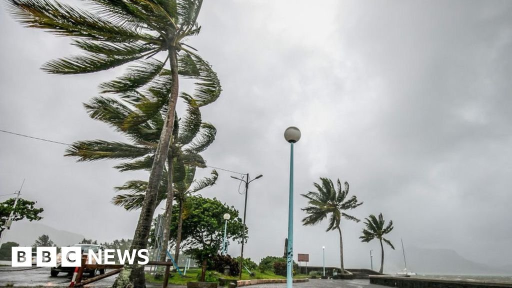 Cyclone Belal Mauritius assesses damage after flash flooding