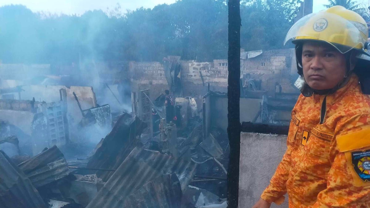 Fire guts 20 houses in Barangay Quiot