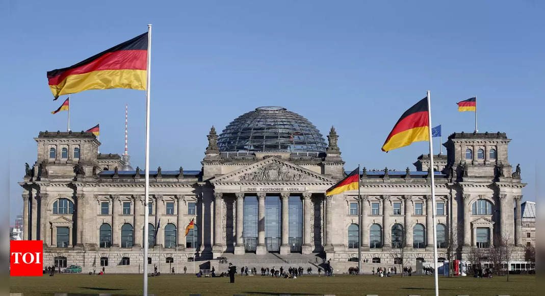 Germany reduces tenure required for citizenship