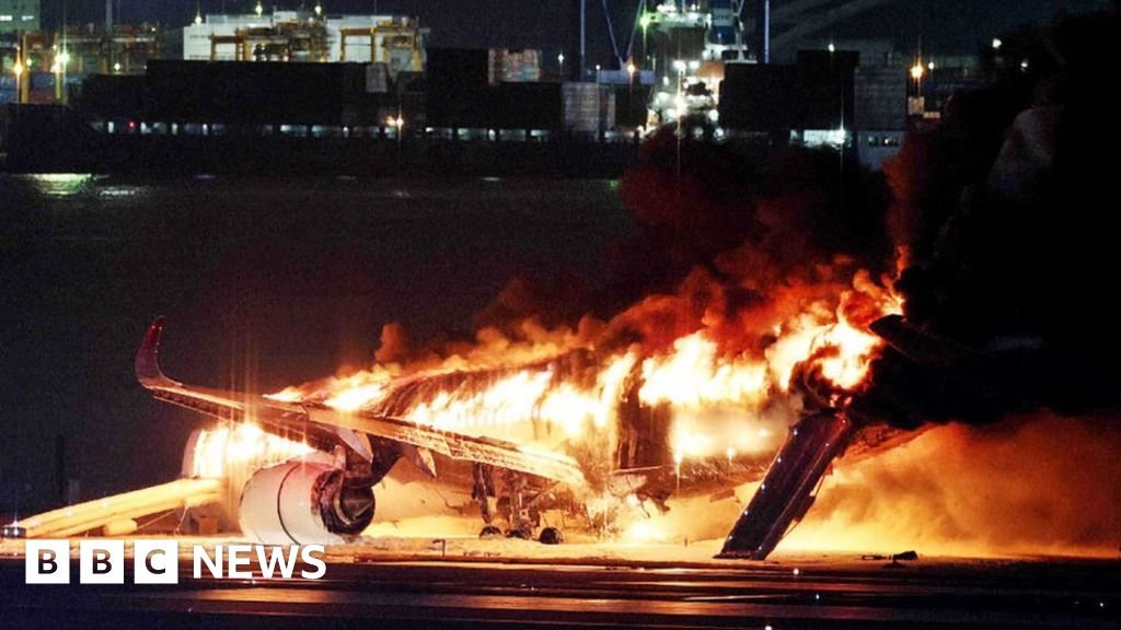 Japan jet crash: Why escape from plane inferno succeeded