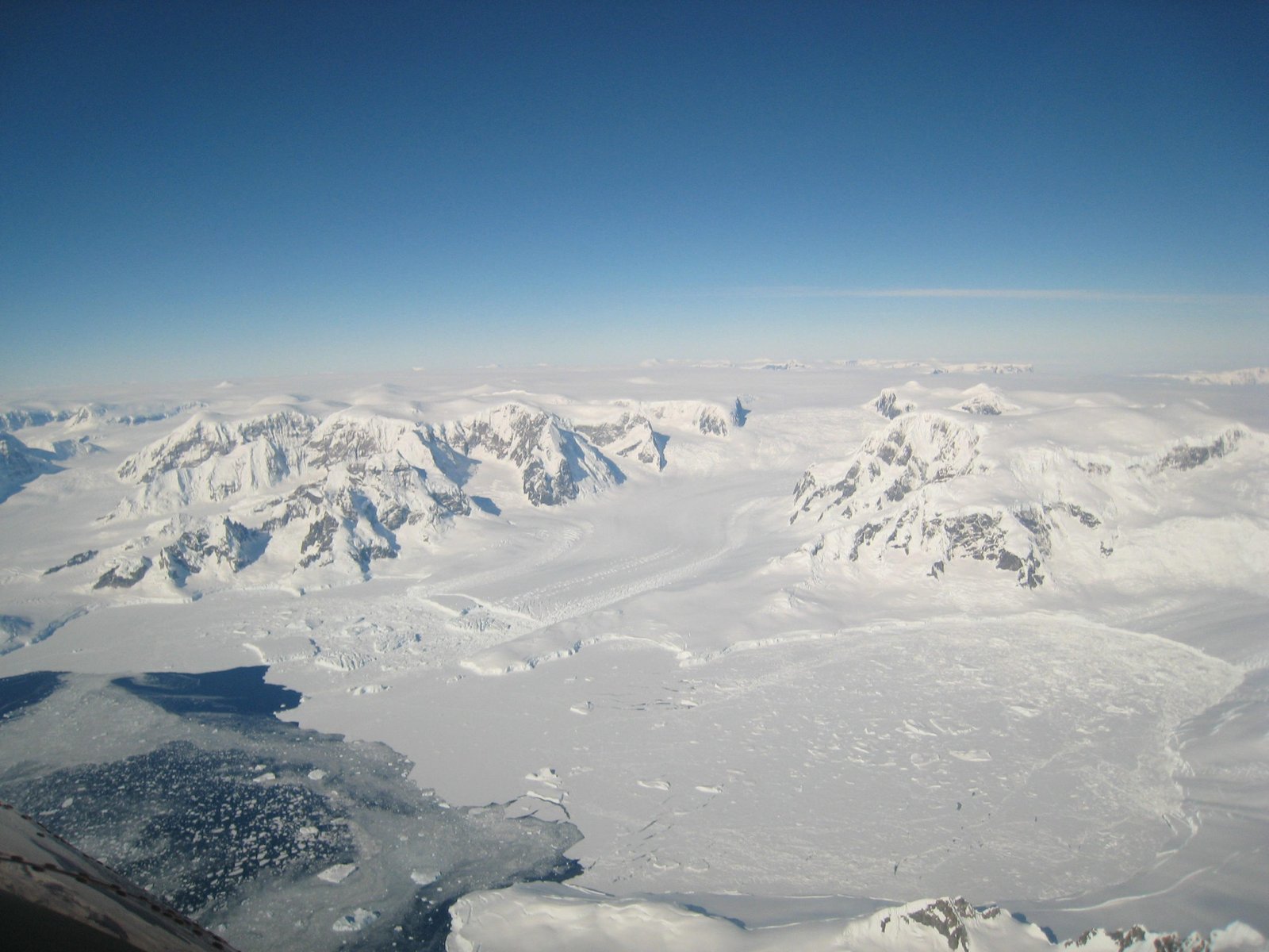 Major Antarctic Glacier Has Gone Through an Irreversible Retreat