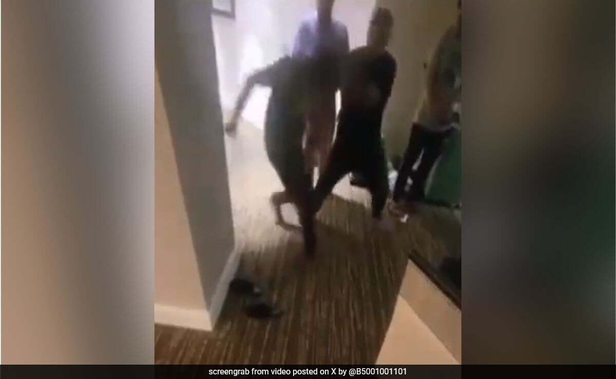 On Camera Rahat Fateh Ali Khan Thrashes Student With Shoe Then Clarifies