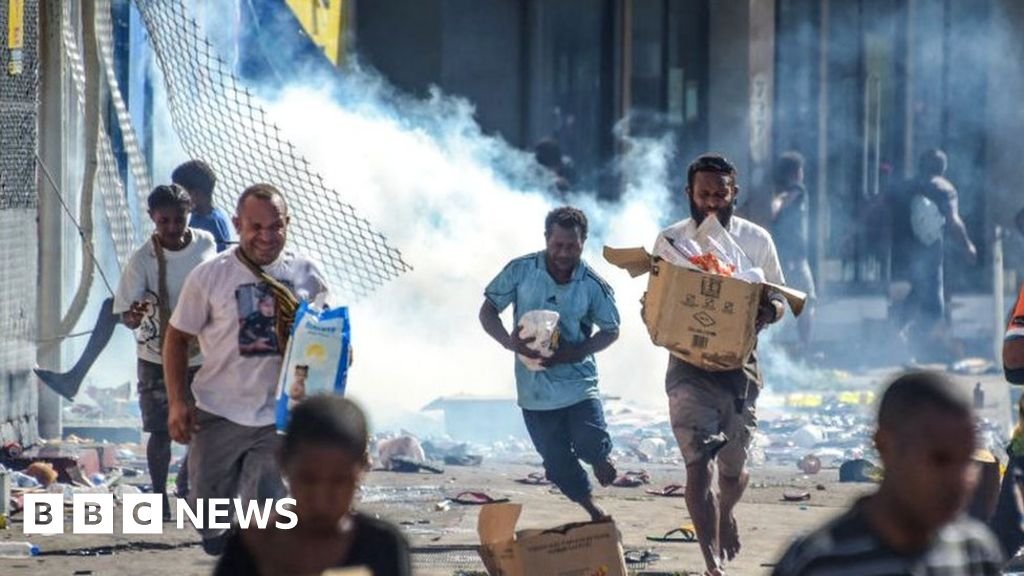 Papua New Guinea: Several feared dead after major rioting and unrest