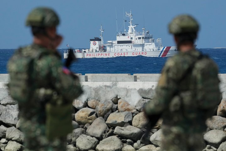 philippines south china sea disputed island