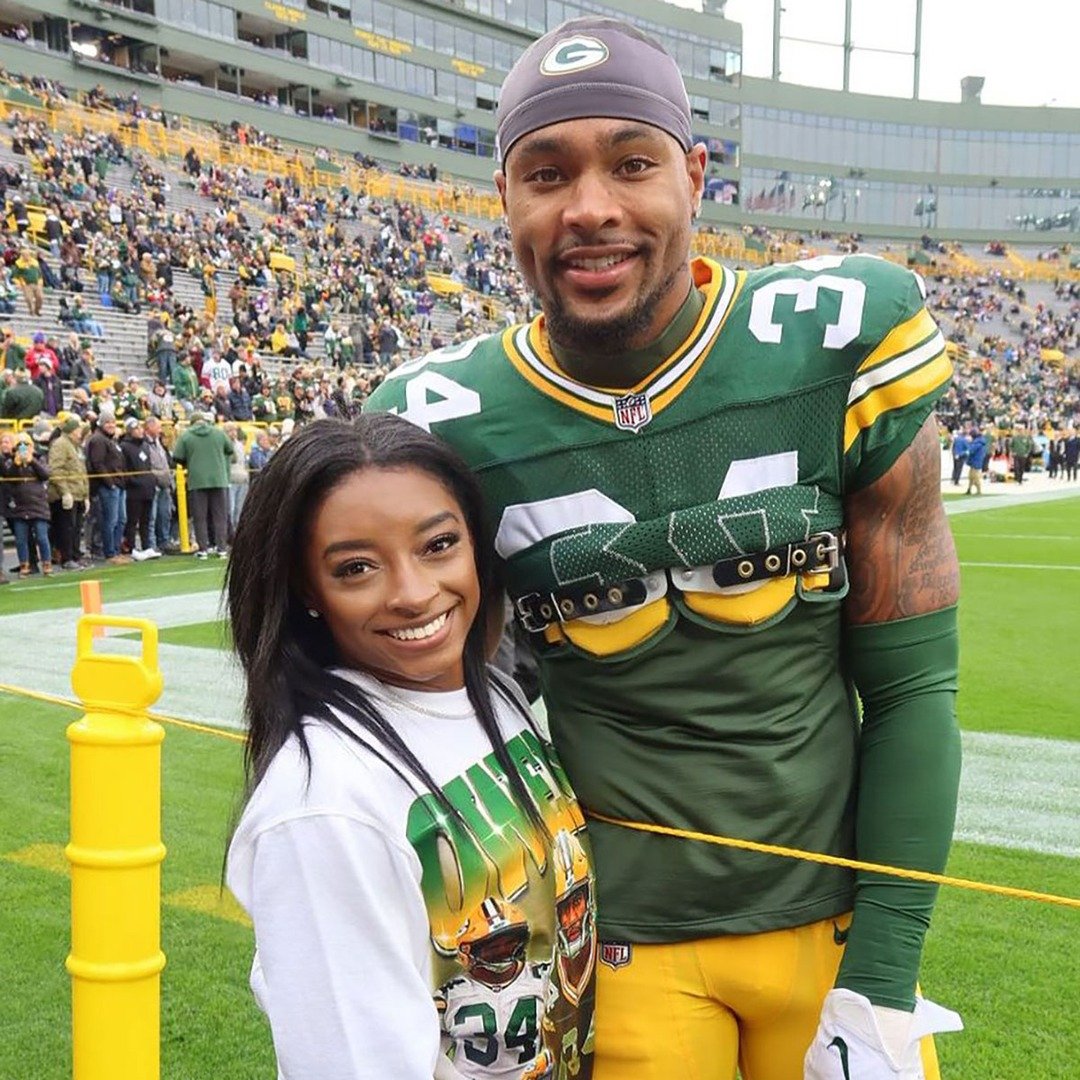 Simone Biles Supports Jonathan Owens After Packers Playoffs Loss