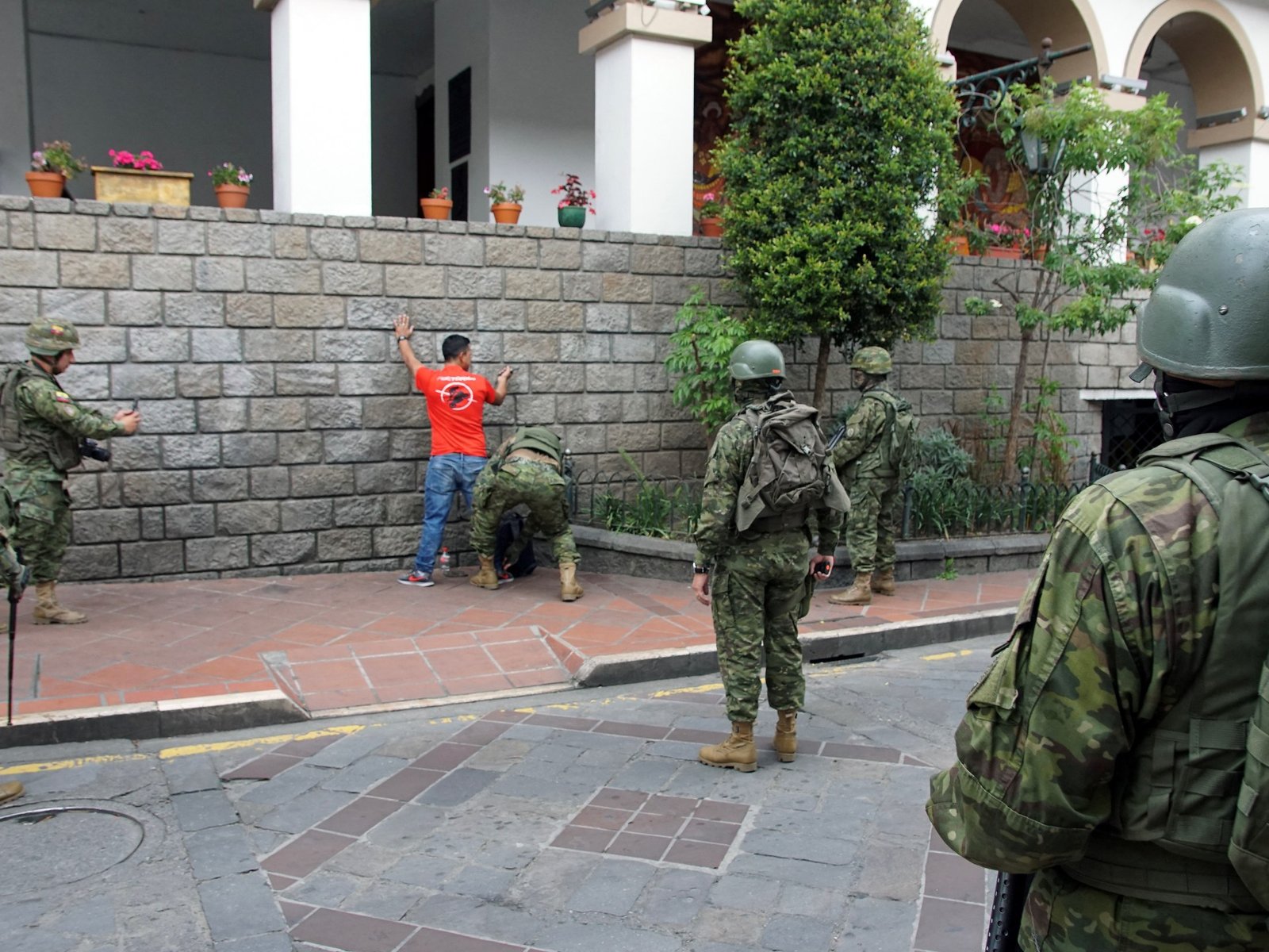 Ten killed gangs unleash terror as Ecuador declares state of emergency | News