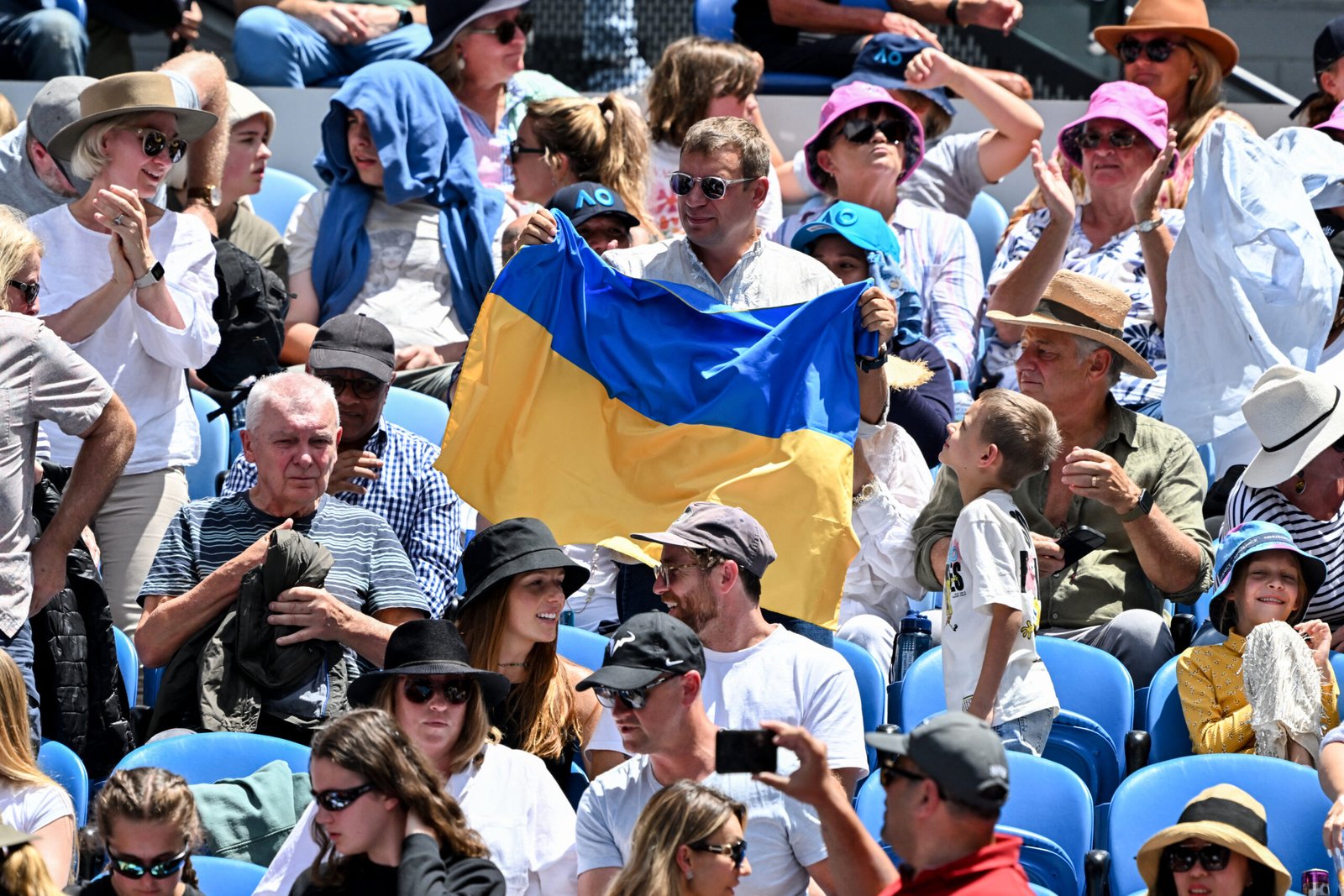 Ukrainian criticized for shaking Russian’s hand at Australian Open