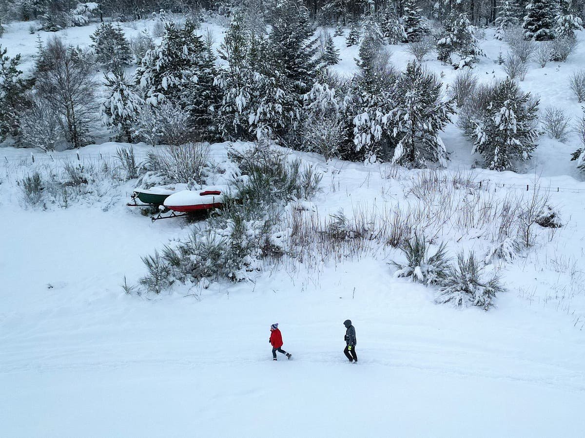 Weather forecast: Norwegian blast to bring snow as Met Office issues three days of warnings