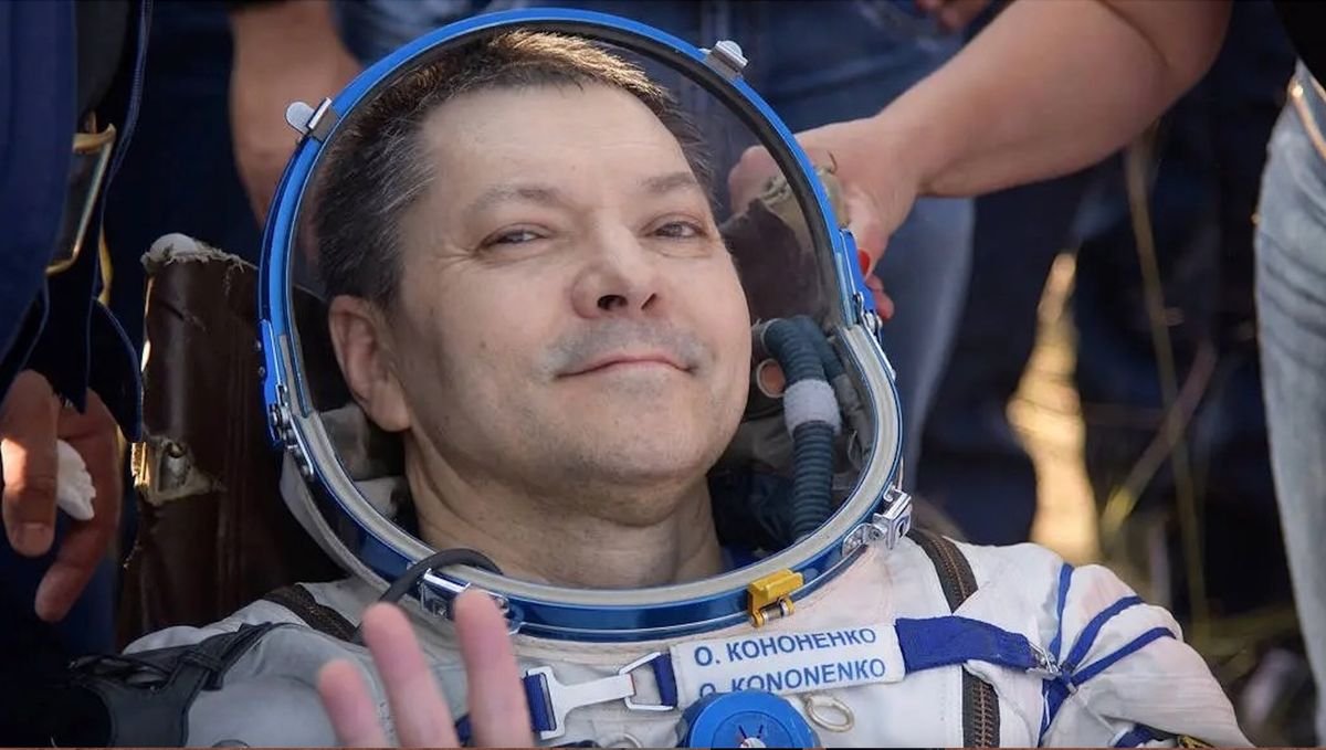 878 days! Russian cosmonaut breaks record for time spent in space