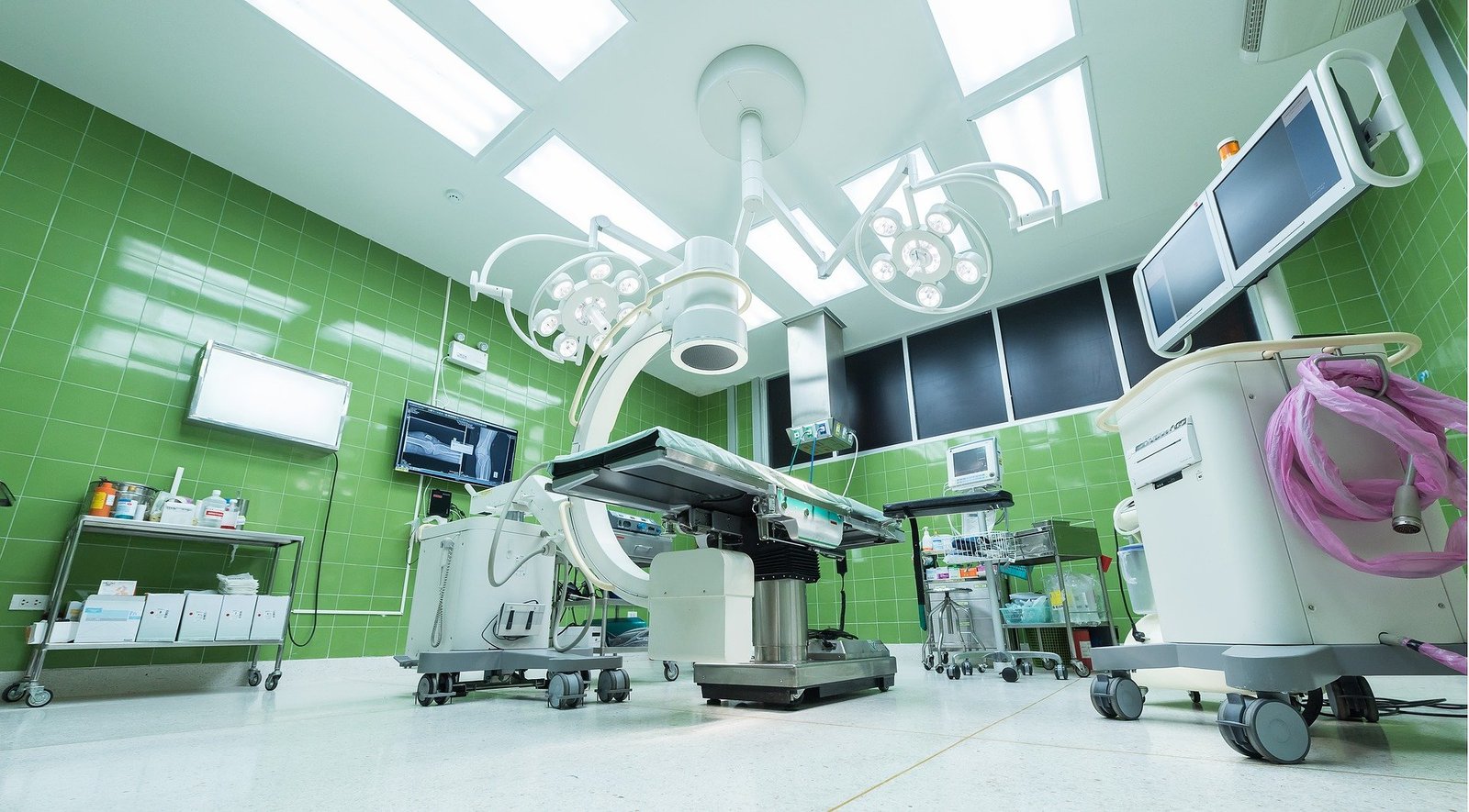 A potential flaw in operating room ventilation may increase risk of COVID-19 infection