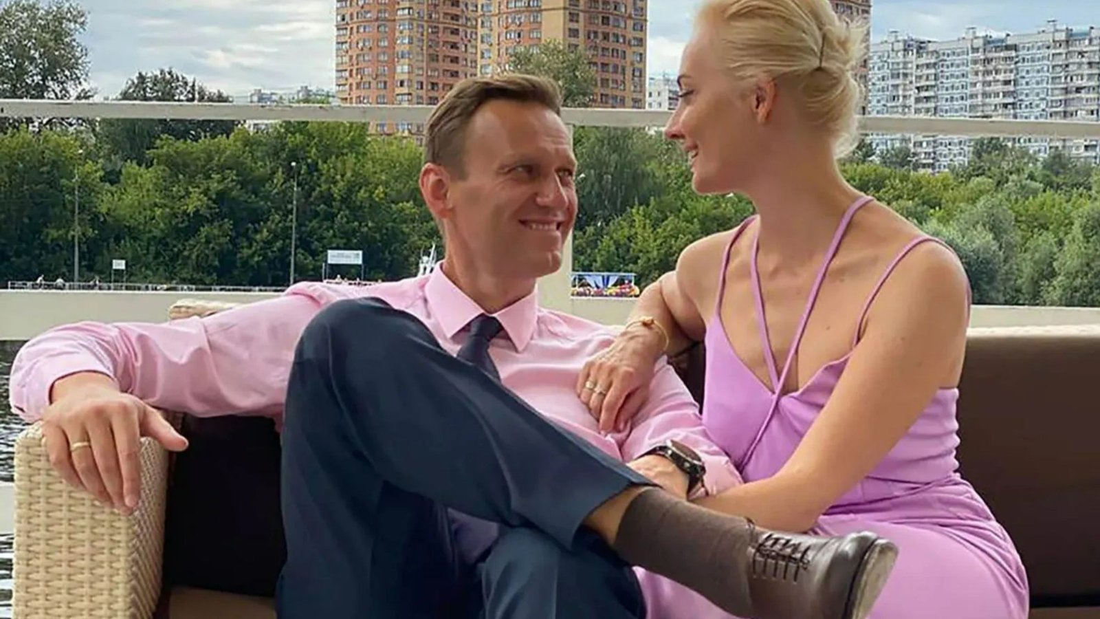 Alexei Navalny’s wife Yulia shares heartbreaking photograph and poignant message following his death in jail
