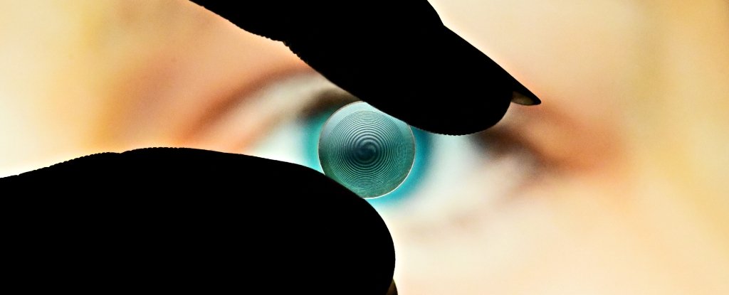Amazing Spiral-Shaped Contact Lens Uses ‘Optical Vortex’ to Correct Vision : ScienceAlert
