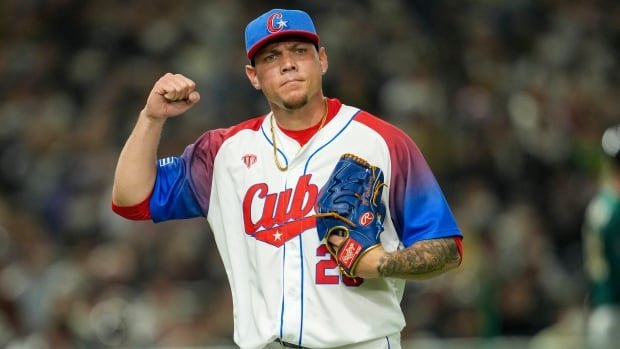 Blue Jays agree to 5-year deal with pitcher Yariel Rodriguez