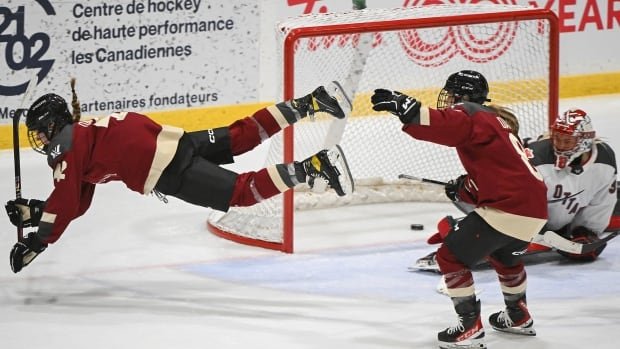 Claire Dalton’s hat trick powers PWHL Montreal past Ottawa, back into 1st place
