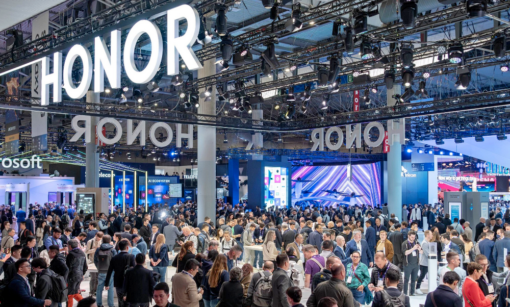 HONOR at MWC 2024: Heralding a New Era of AI Innovation