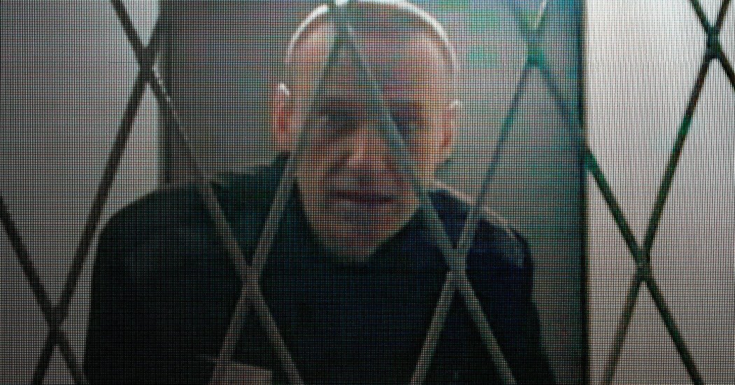 Navalny’s Health Was Imperiled by Prison Conditions