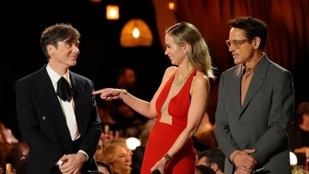 Oppenheimers top prize at SAG Awards adds to momentum as Oscars draw closer