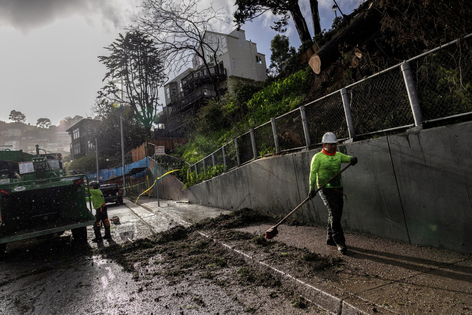 Over 350000 without power in California after storm