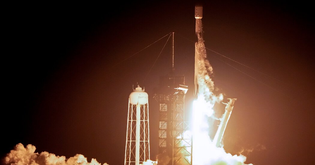 SpaceX Launches Intuitive Machines Nova-C Moon Lander