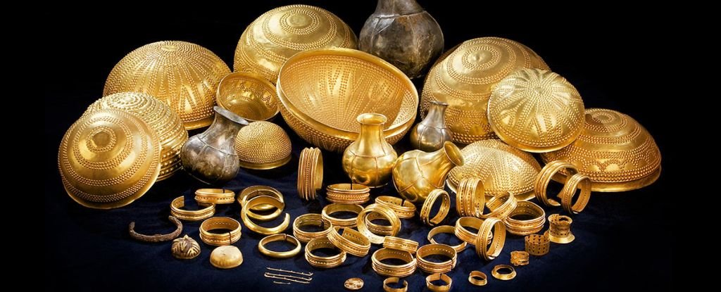 Strange Metal From Beyond Our World Found in Ancient Treasure Stash ScienceAlert