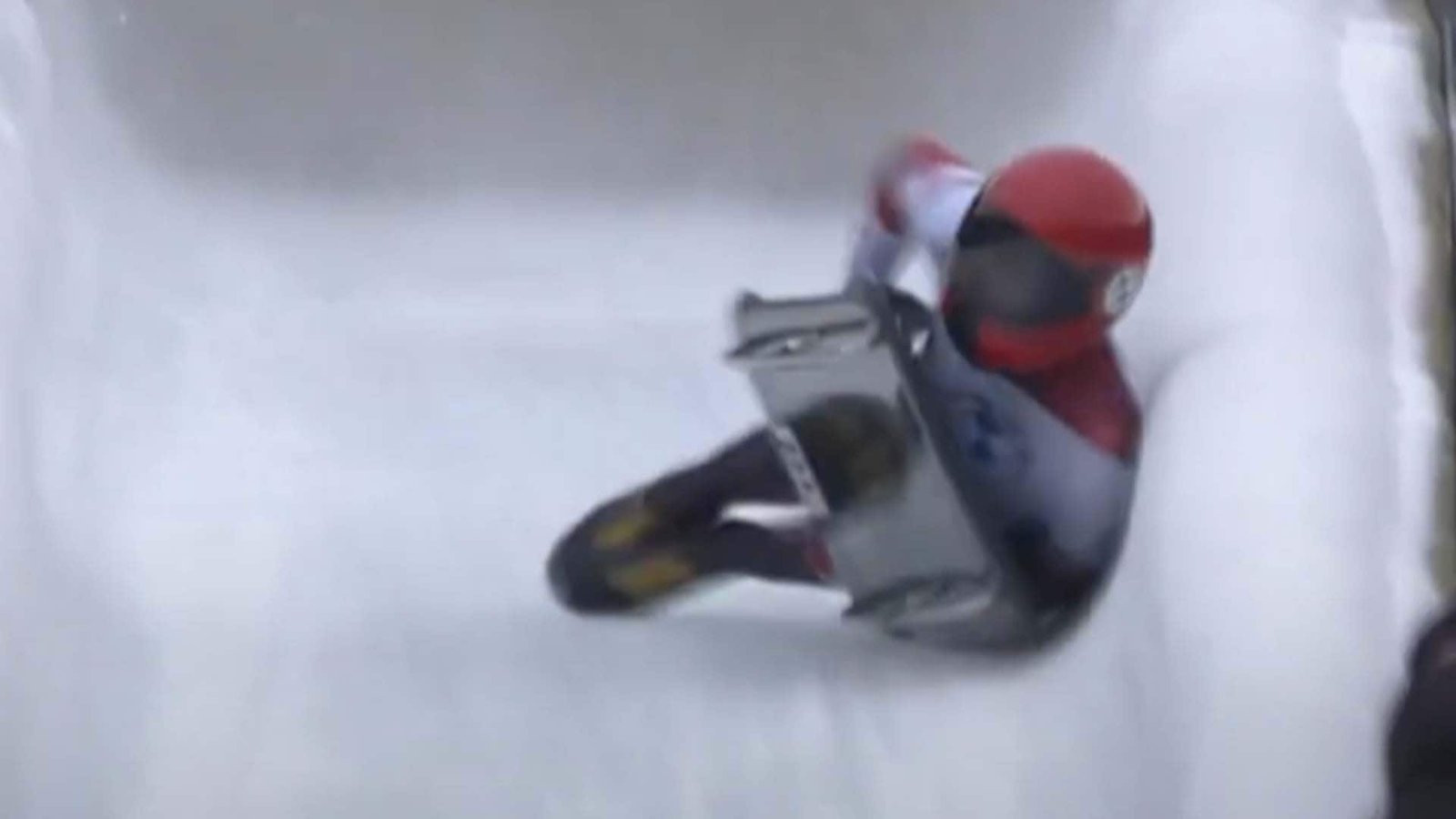#TheMoment a Canadian crashed her way to a gold medal