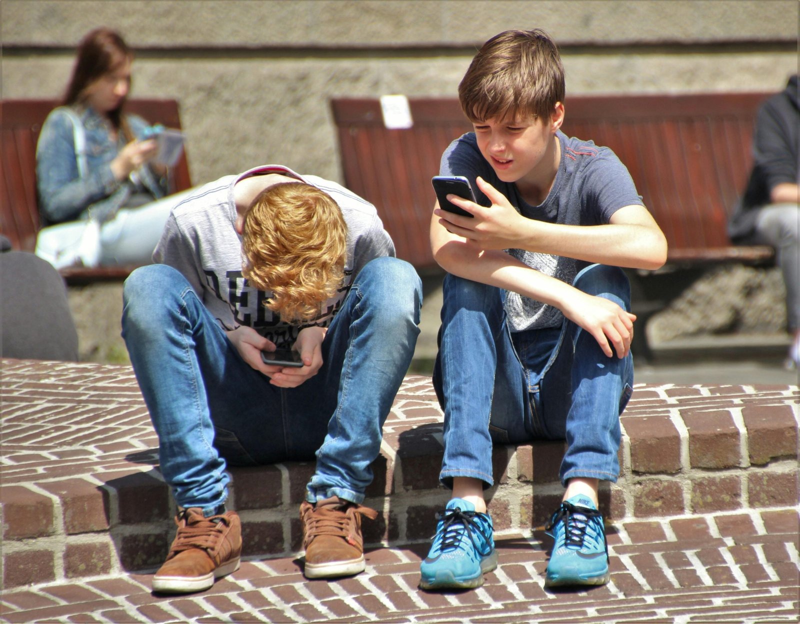 This Country Is Planning A Complete Ban On Mobile Phones In Schools
