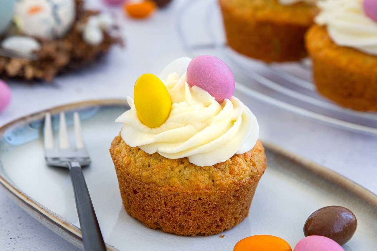 17 Cute And Delicious Spring And Easter Desserts