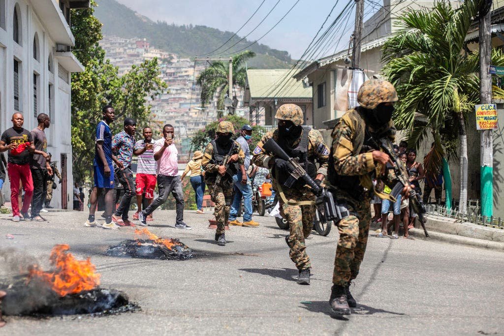 Armed gangs jailbreak 4,000 inmates in Haiti after days-long gun battle with police
