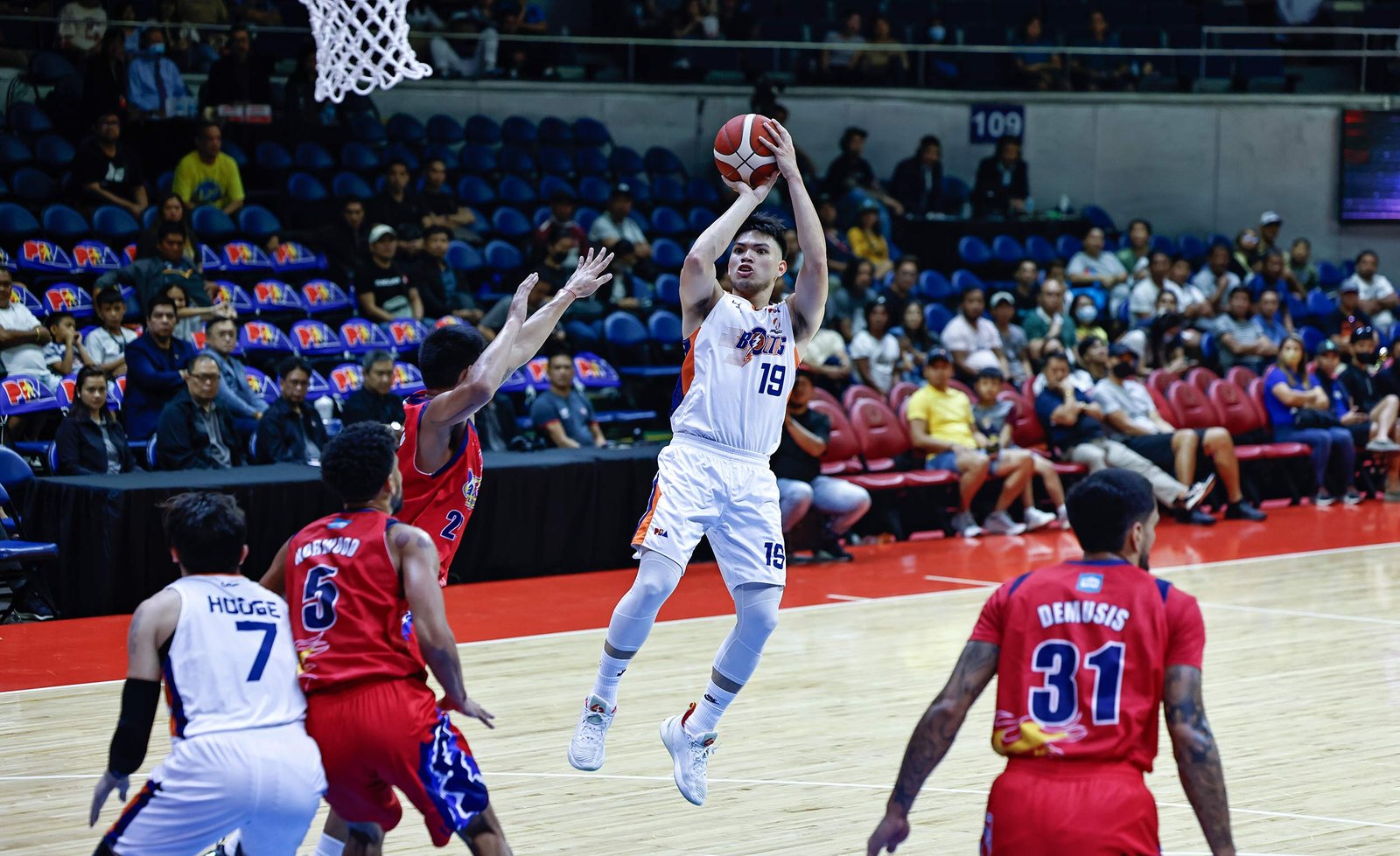 Bong Quinto shows leadership in latest Meralco win