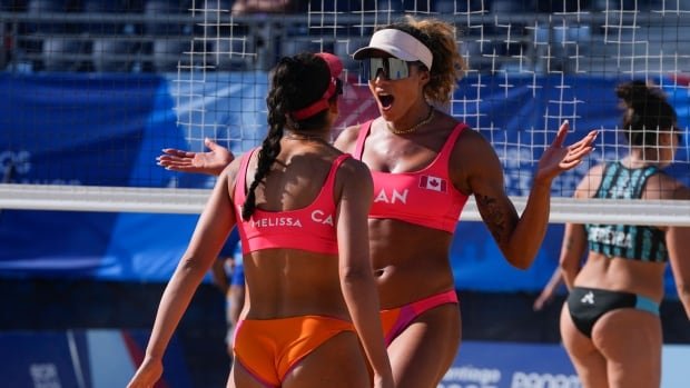 Canadian beach volleyballers Humana-Paredes, Wilkerson reach final in Doha