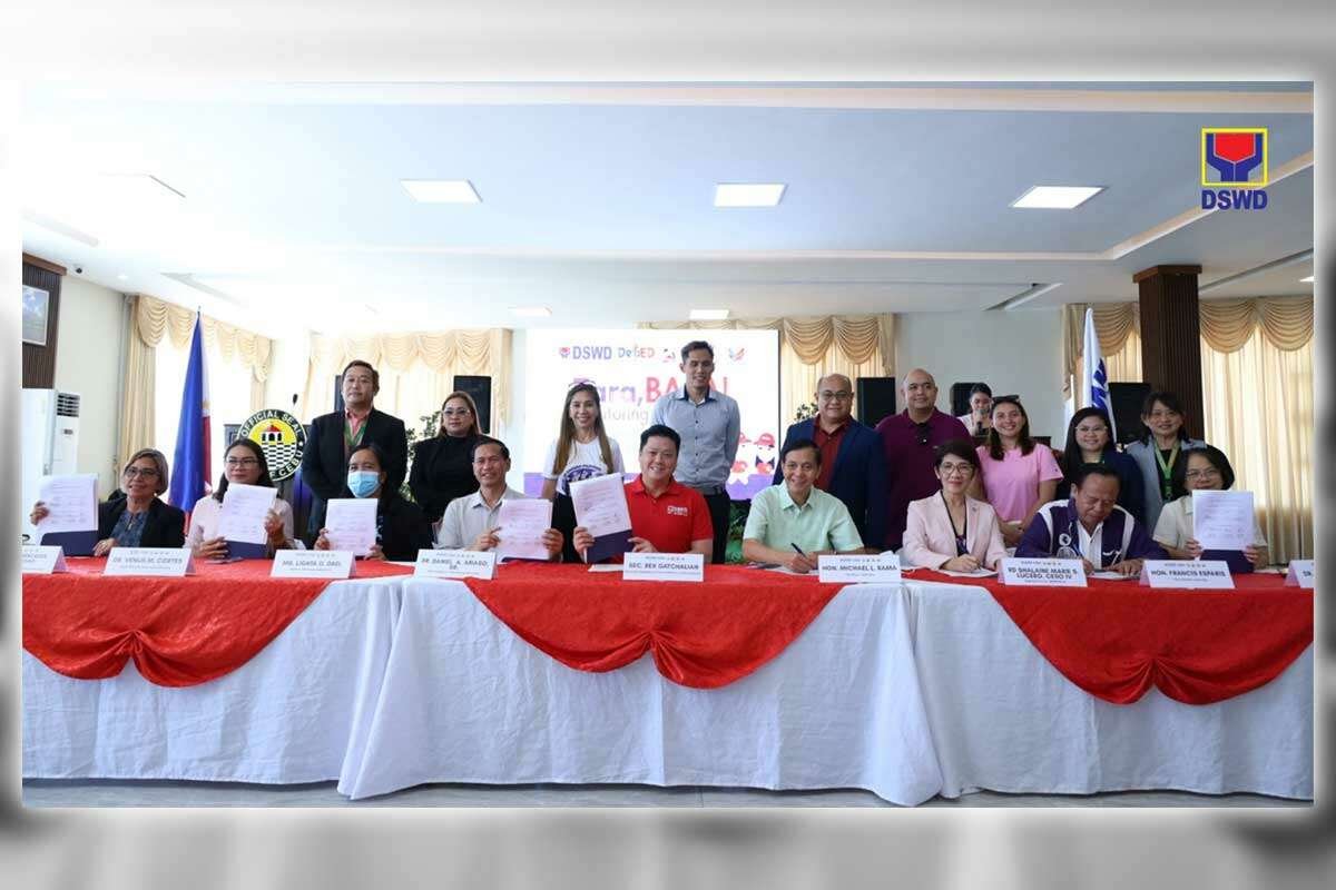 DSWD Chief, Cebu City Mayor, CNU Exec Sign MOA For Tara, Basa! Rollout In Cebu