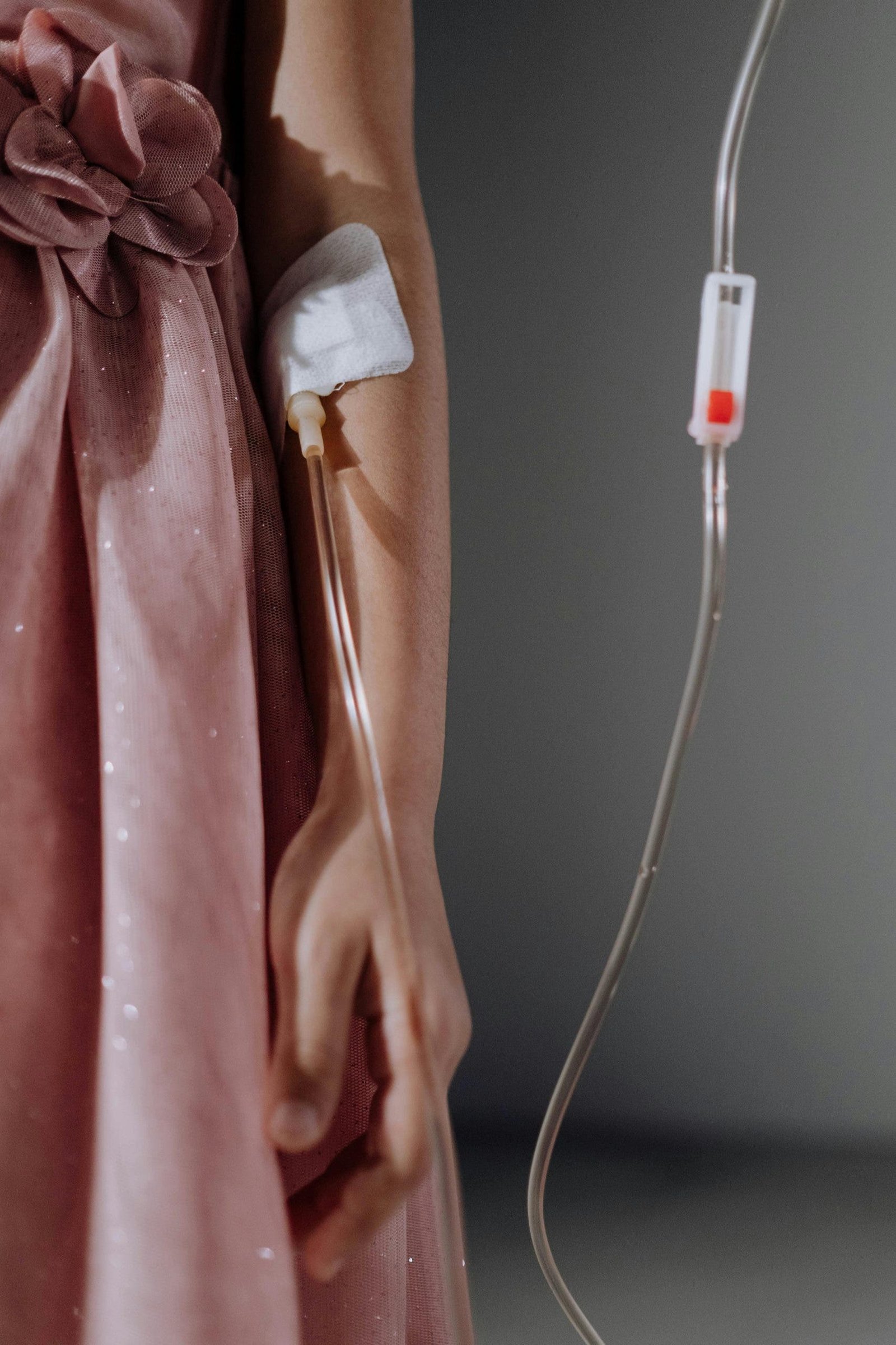 Exploring the Pros and Cons of Glutathione IV Drip Therapy