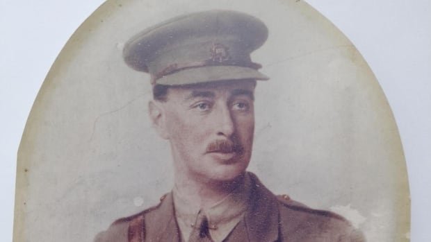 Family research DNA and buttons identify British Canadian lieutenant 107 years after his death