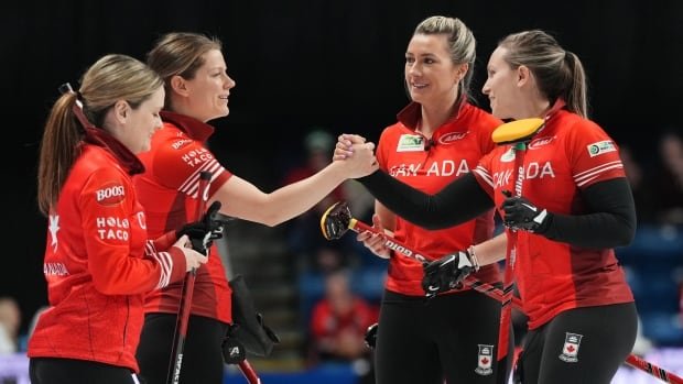 Homan beats U.S. to remain undefeated at women’s curling worlds