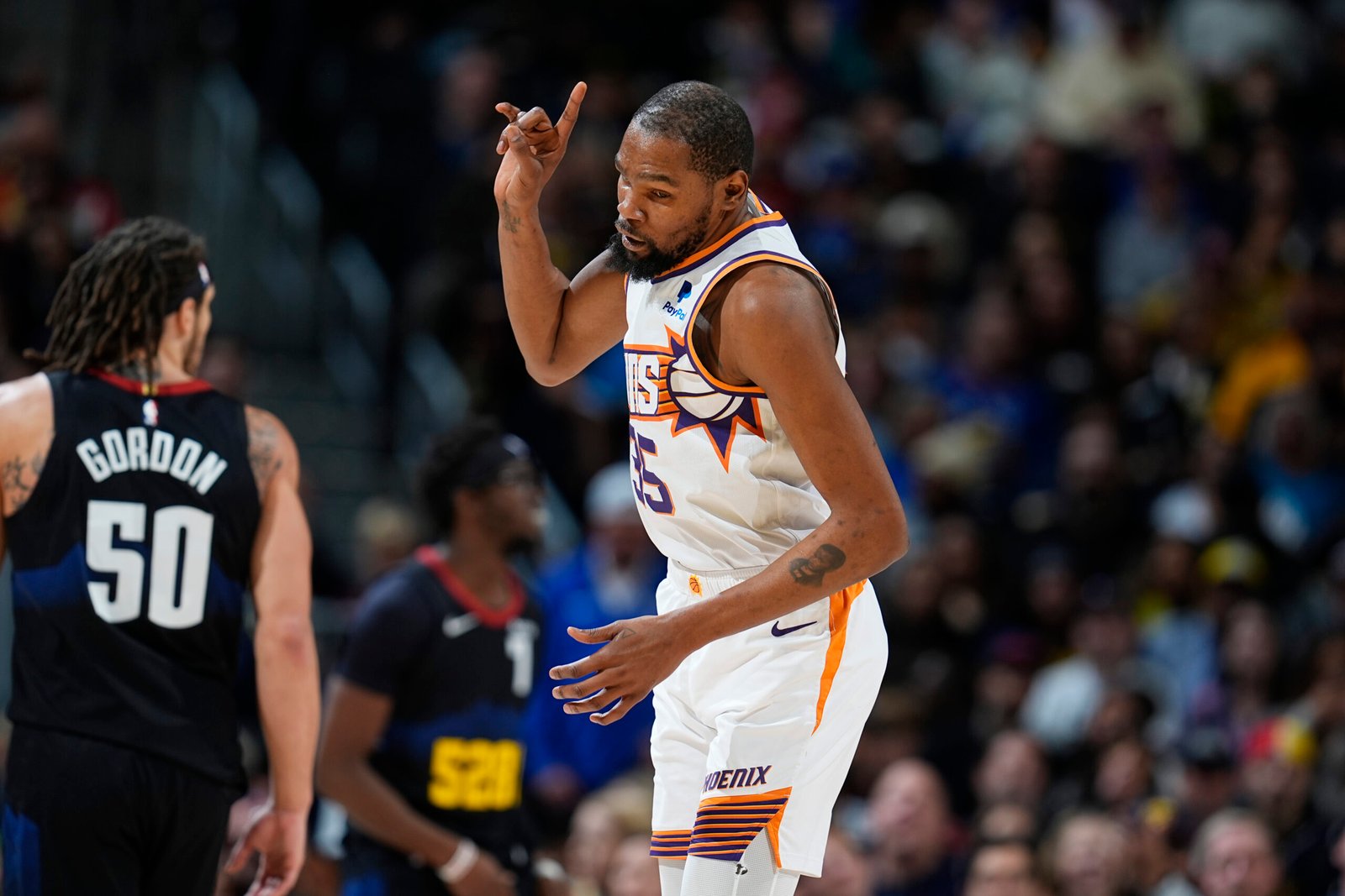 Kevin Durant’s 30 lead Suns to another win vs Nuggets