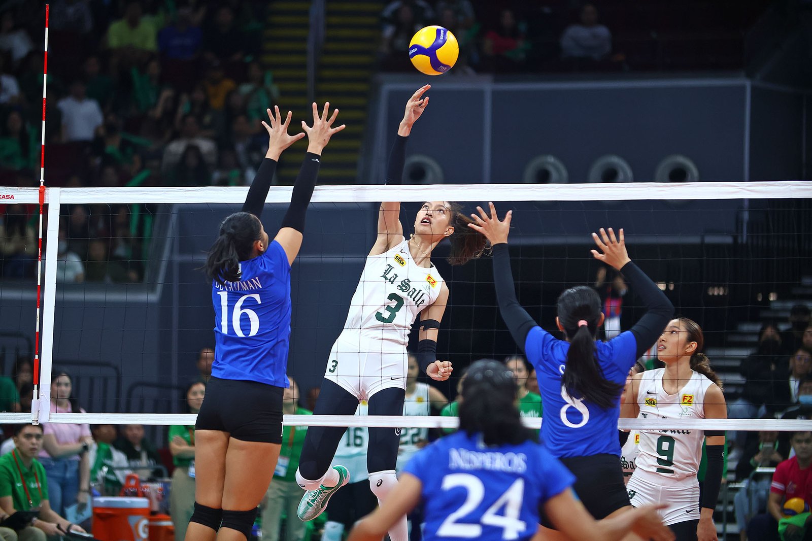 La Salle beats Ateneo for 14th straight time in UAAP volleyball