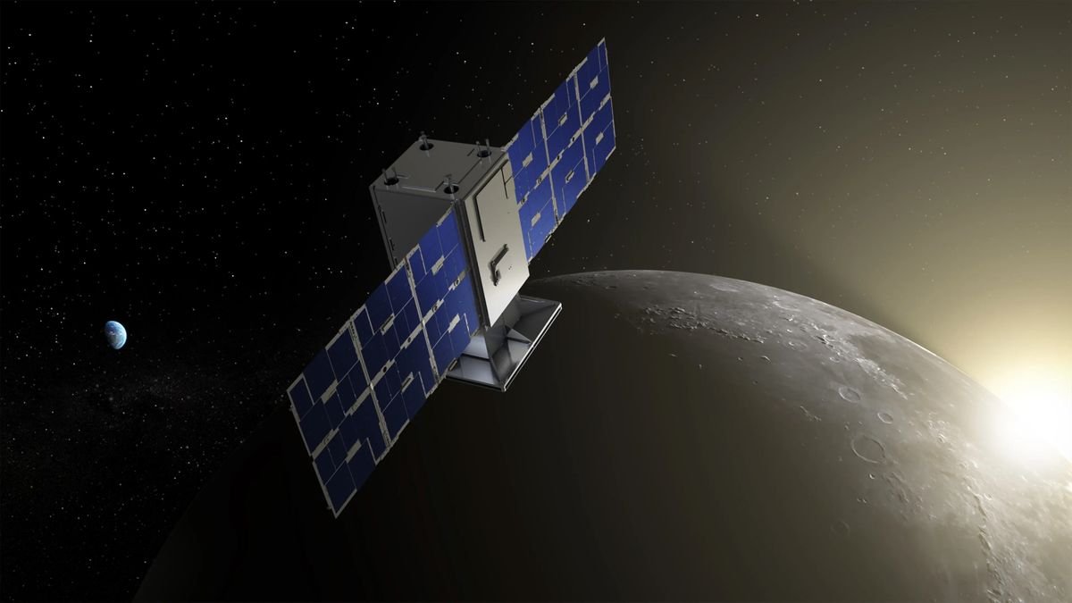 NASA’s tiny CAPSTONE probe celebrates 450 days in orbit around the moon