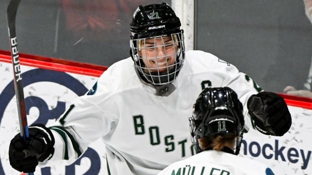 PWHL Boston tops Ottawa in shootout before largest U.S. crowd to watch pro women’s hockey game
