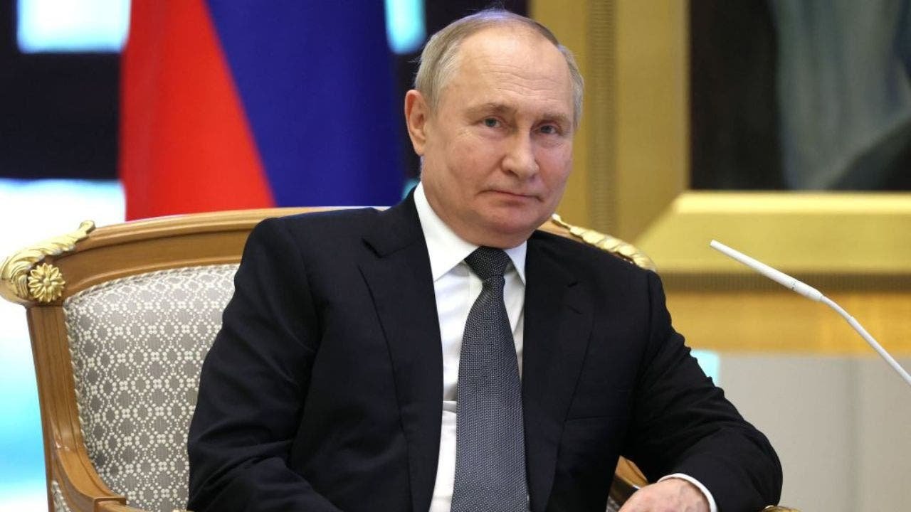 Putin warns the West that Russia is ready for nuclear war