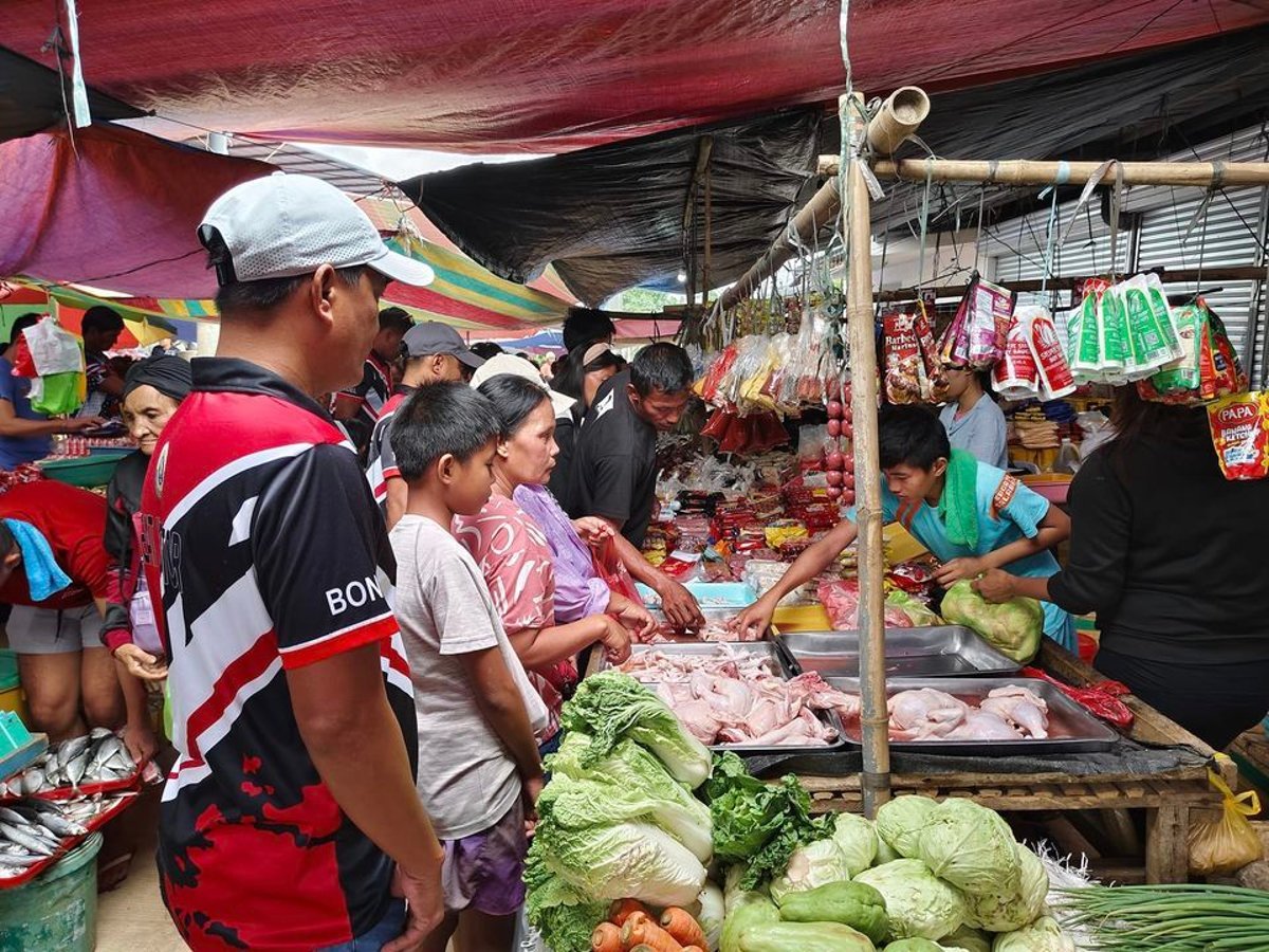 Sagay City vet inspects shops, seizes hot meat