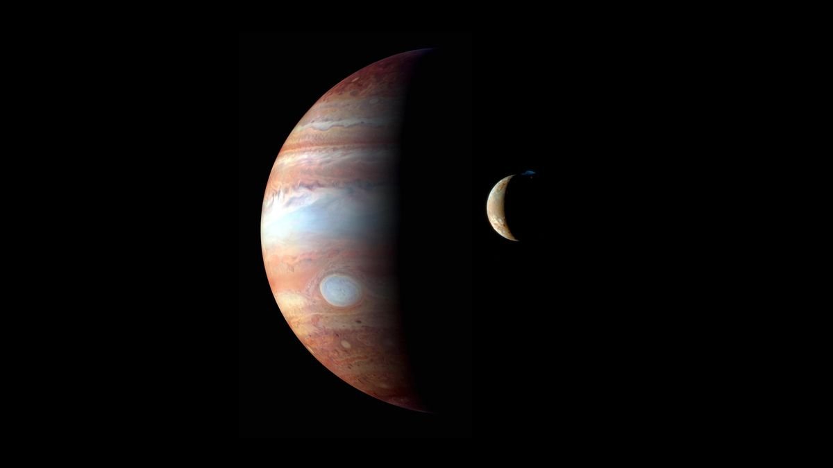 A view of Jupiter and Io courtesy of New Horizons