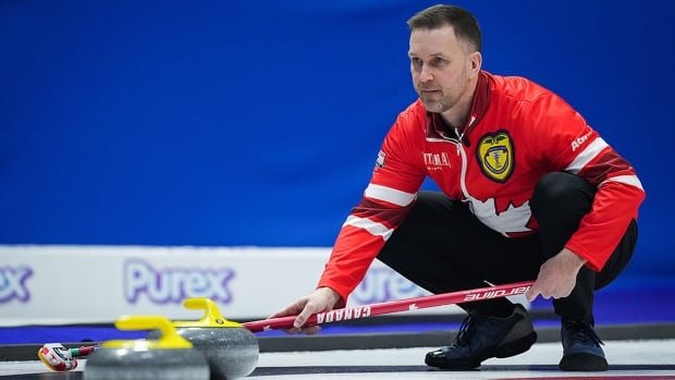 Canada rebounds from 1st loss at men’s curling worlds to beat New Zealand