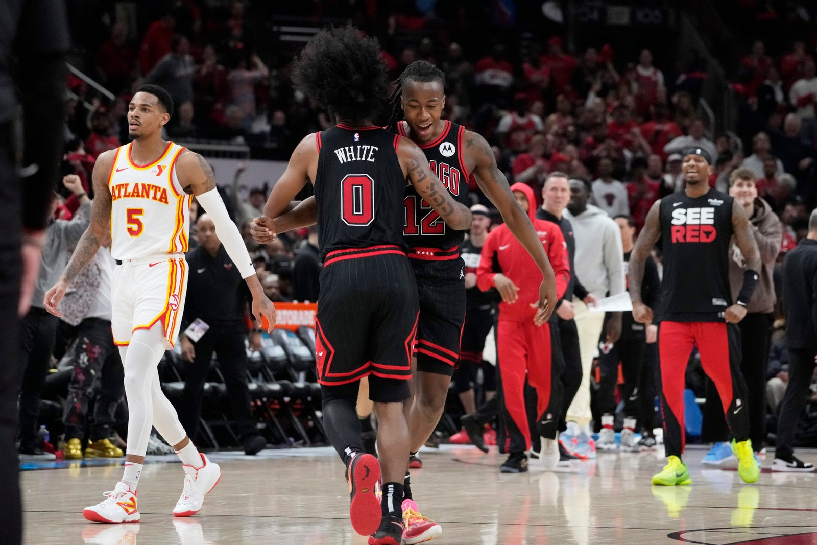 Coby White’s career-high helps Bulls rout Hawks in play-in