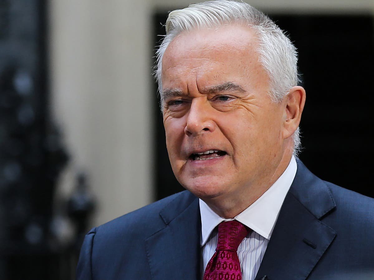 Huw Edwards issued warning over online conduct two years before scandal