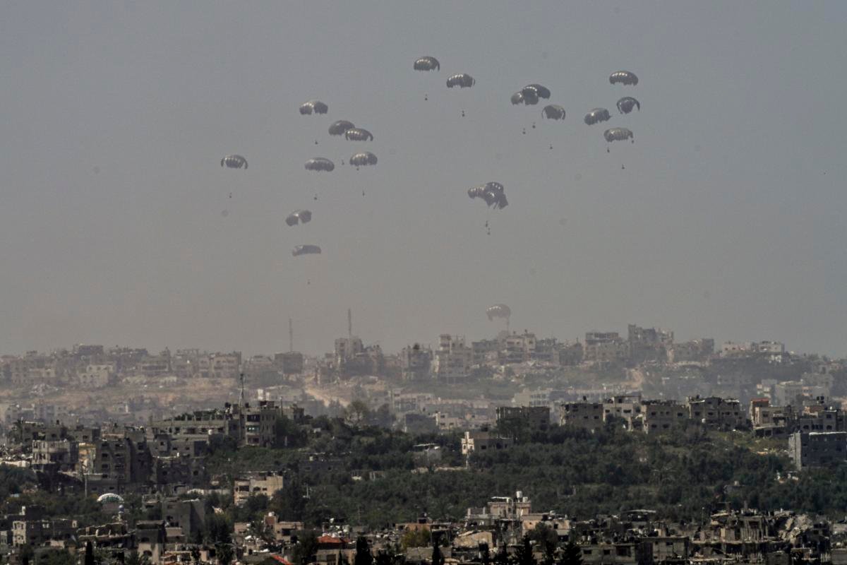 Israeli troops withdraw from Shifa Hospital Gazas largest after 2 week raid