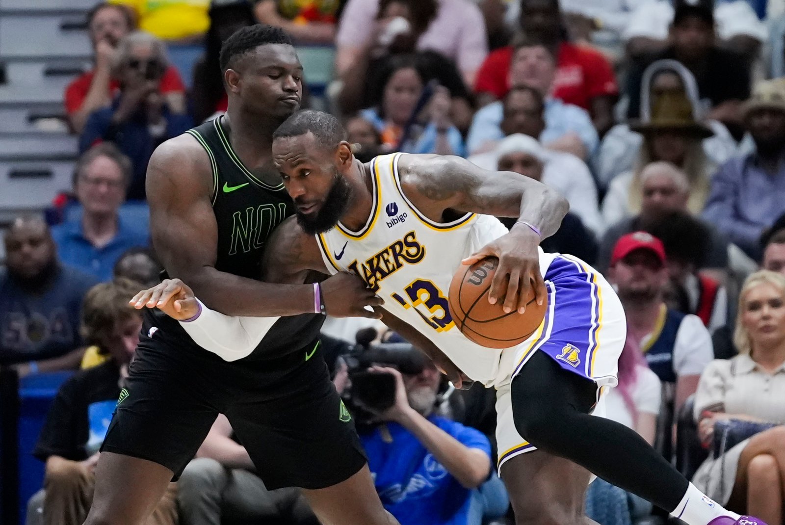 LeBron, Lakers take on Pelicans as NBA play-in tips off