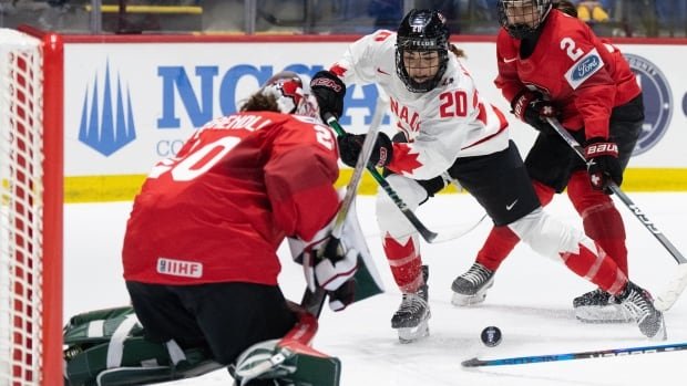 Nurse, Maltais carry Canada past Switzerland at women’s hockey world championship